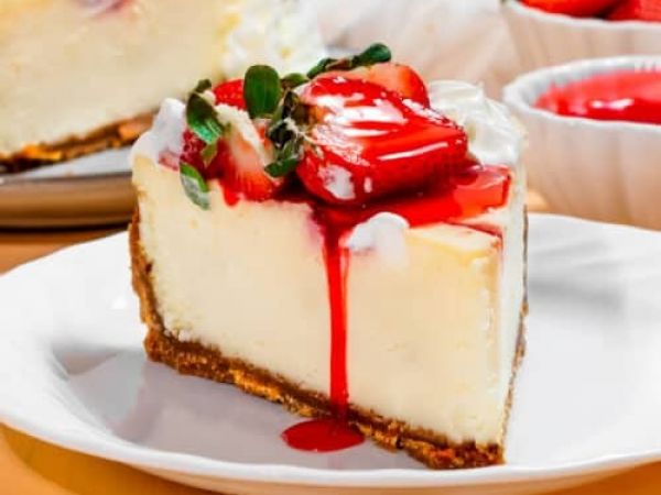 Strawberry Swirl Cheese Cake